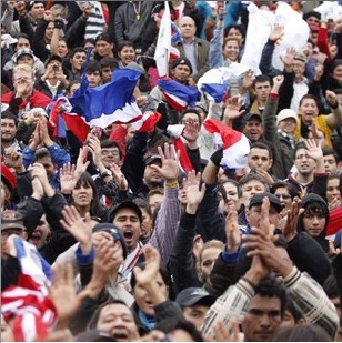 Paraguayan Workers Protest Privatization Bill